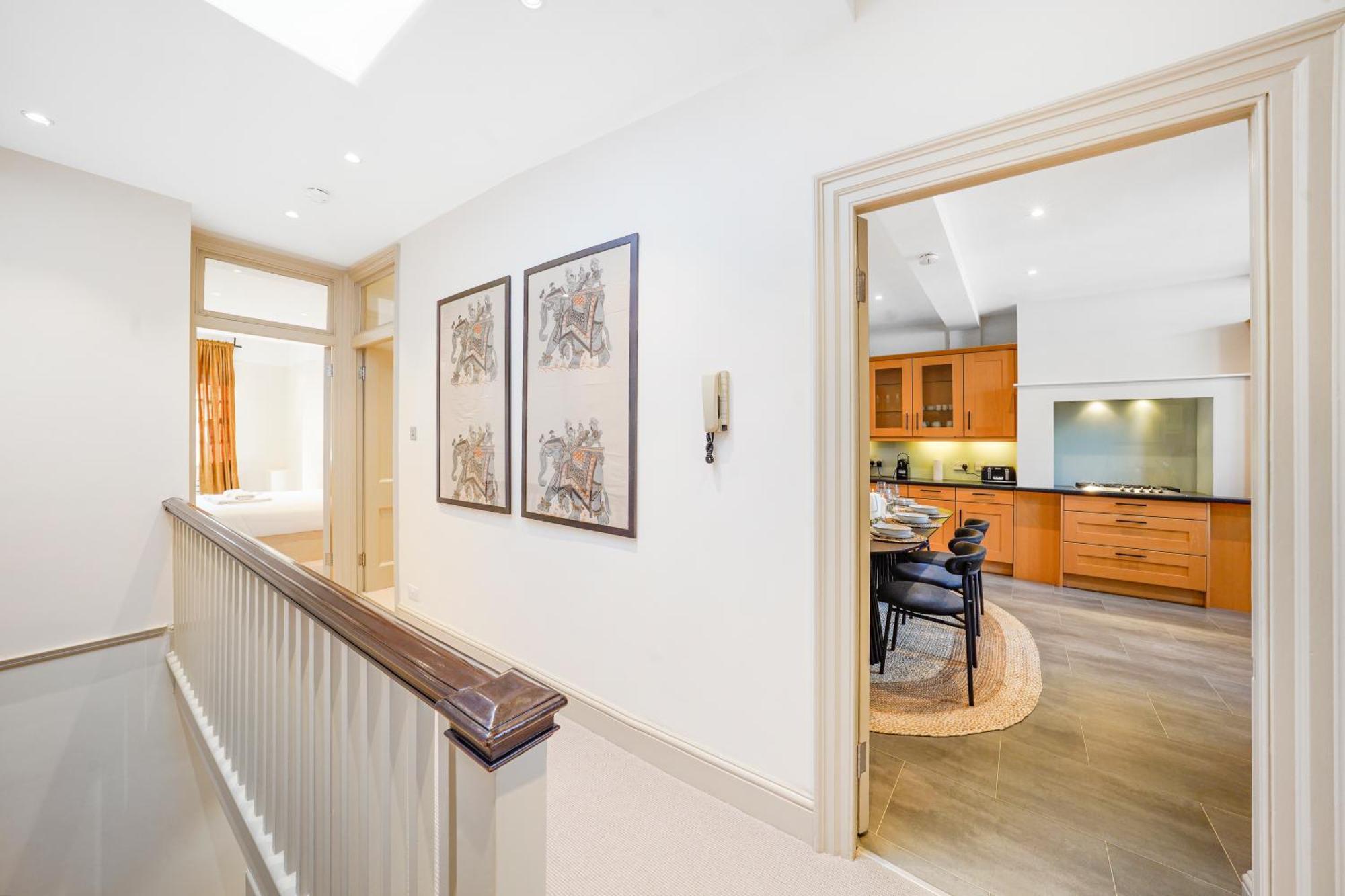 Spacious And Modern 4 Beds Home In Kensington Londra Dış mekan fotoğraf