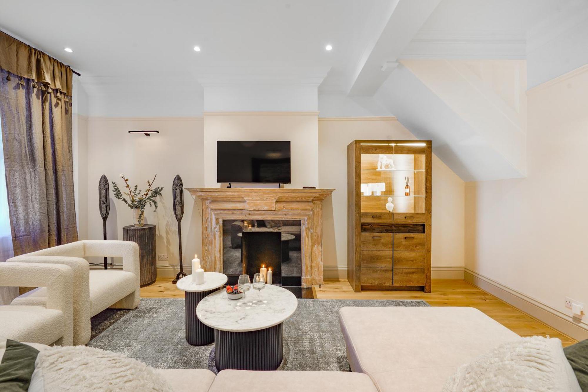 Spacious And Modern 4 Beds Home In Kensington Londra Dış mekan fotoğraf